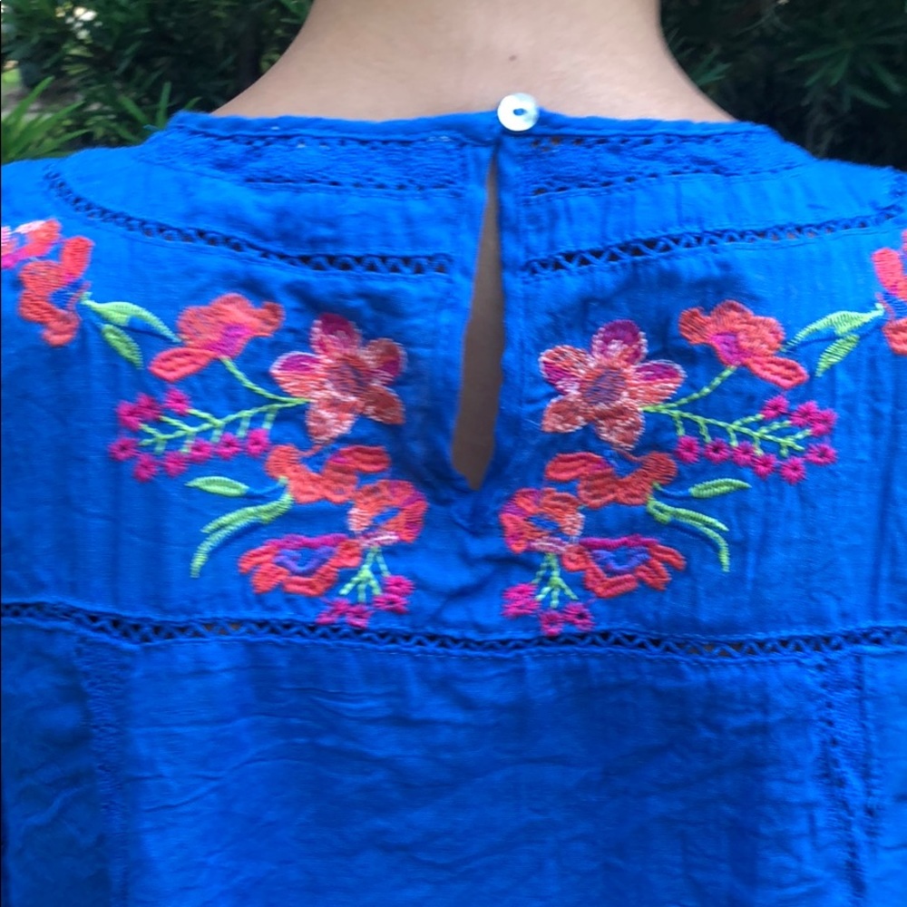 Embroidered Top - Picture 4 of 8